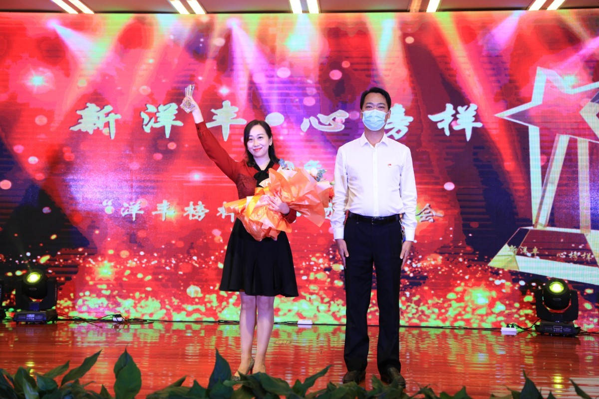 IMG_3881_meitu_5.jpg IMG_3881_meitu_5.jpg